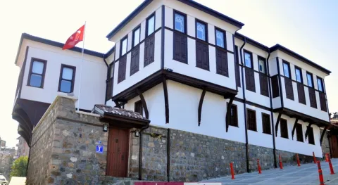 Tahir Paşa Konağı