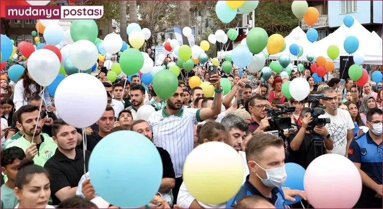 Lösemiyi yenen Ali Demir'e sürpriz karşılama